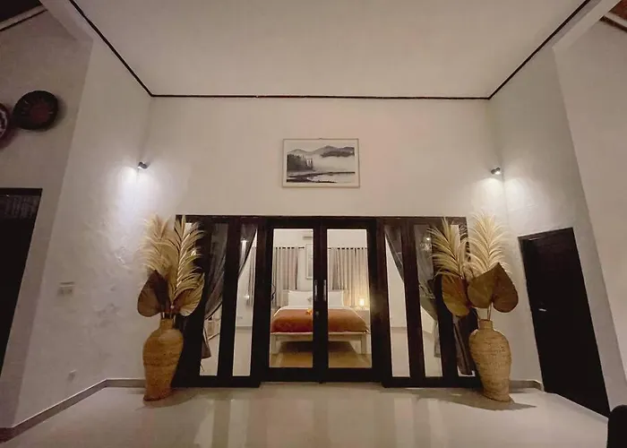 Nawa Private Pool 3bedrooms فيلة *
